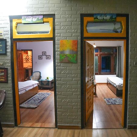 Pahadirovers Homestay & Cafe Kasol Kültér fotó