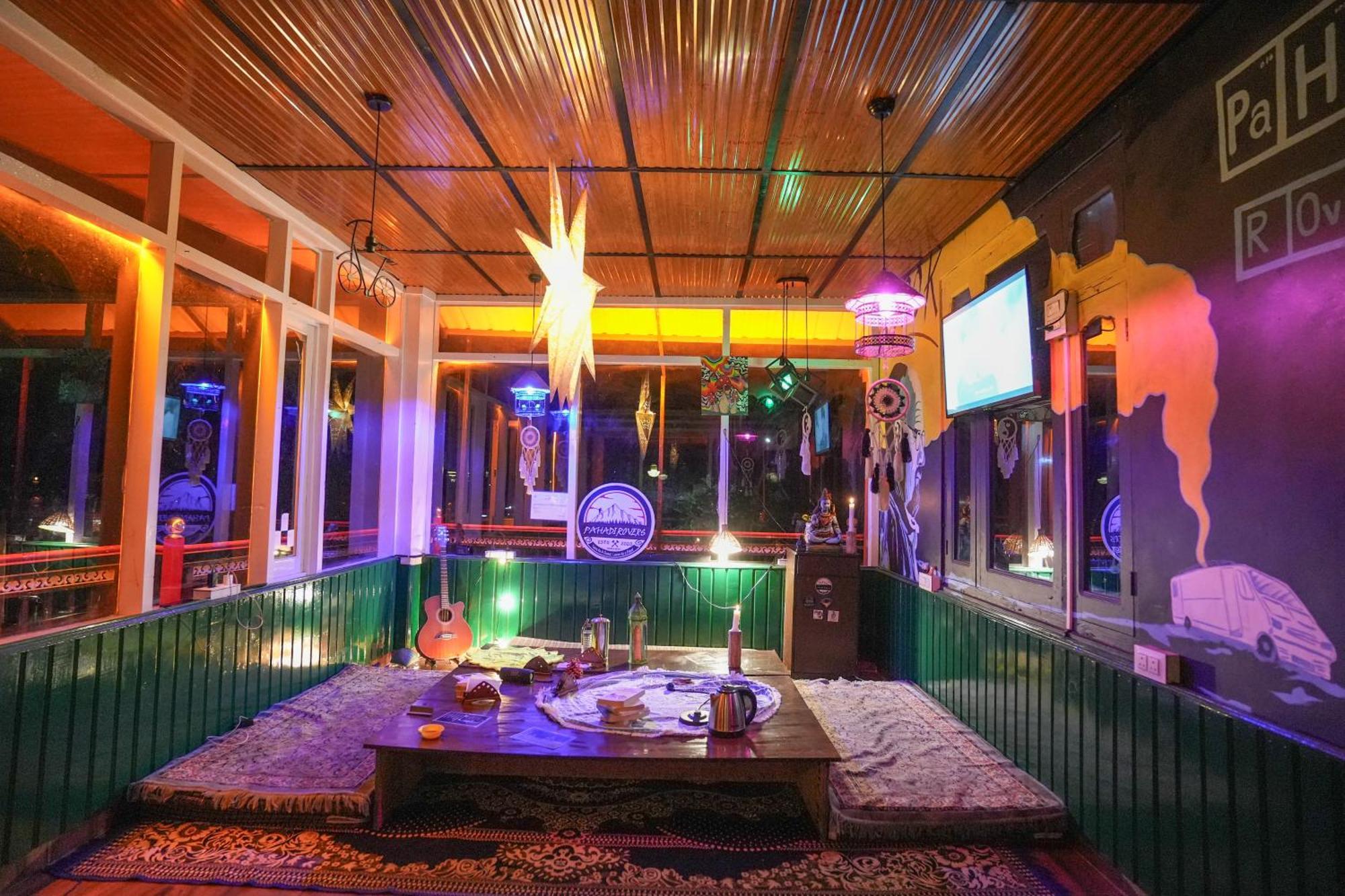 Pahadirovers Homestay & Cafe Kasol Kültér fotó